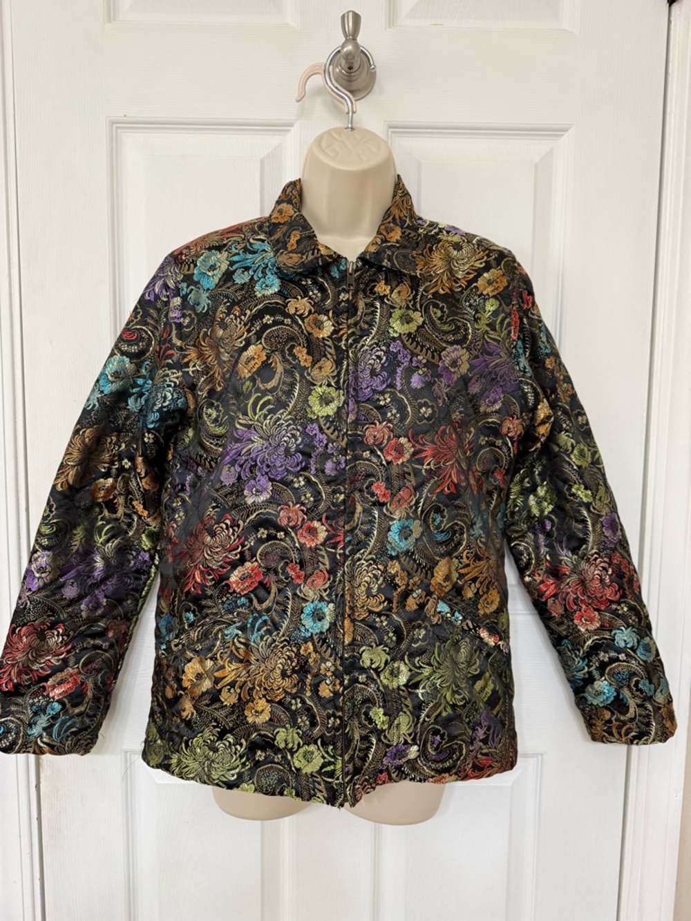 Chico’s Design Floral Brocade Quilted Jacket Size 0 (S) Zip Front - Picture 2 of 12